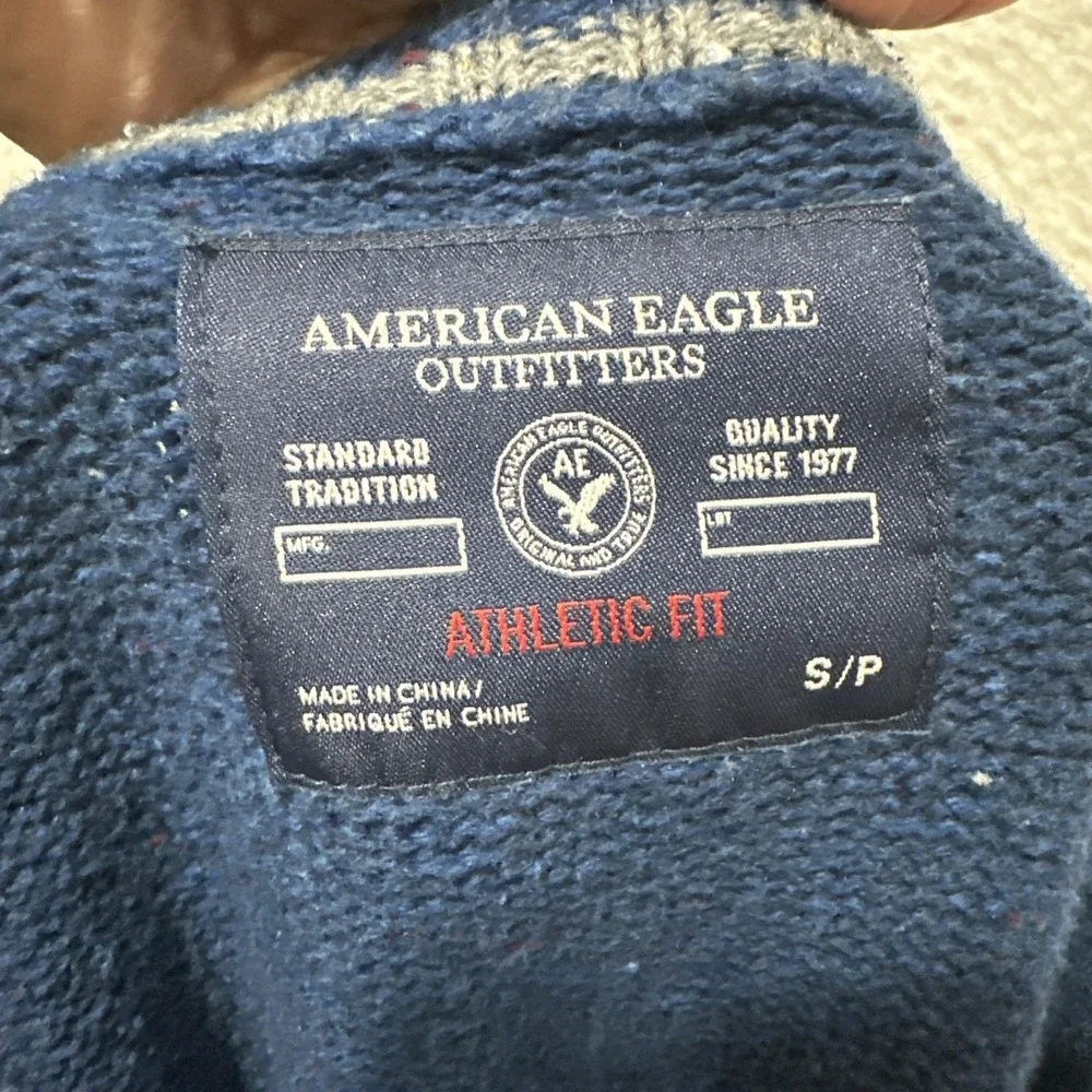 American Eagle Outfitters Men's S Blue Athletic Fit Sweater Elbow‎ Patch Logo